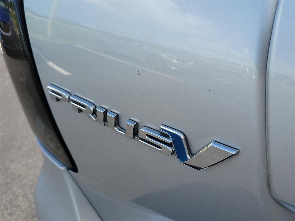 used 2012 Toyota Prius v car, priced at $11,290