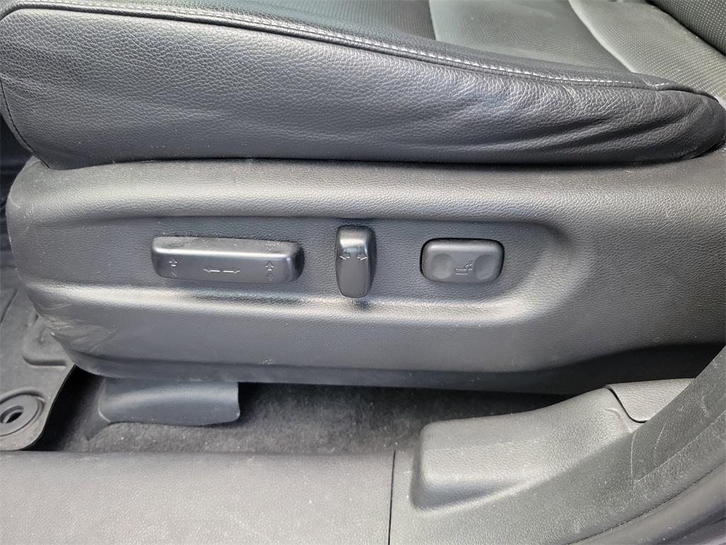 used 2022 Honda Ridgeline car, priced at $27,700