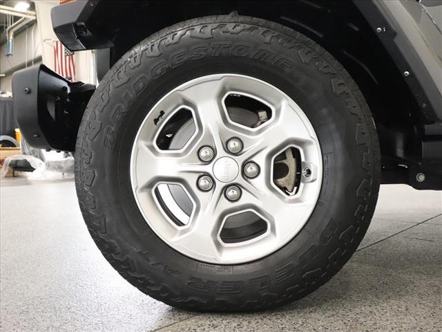 used 2021 Jeep Gladiator car, priced at $29,288