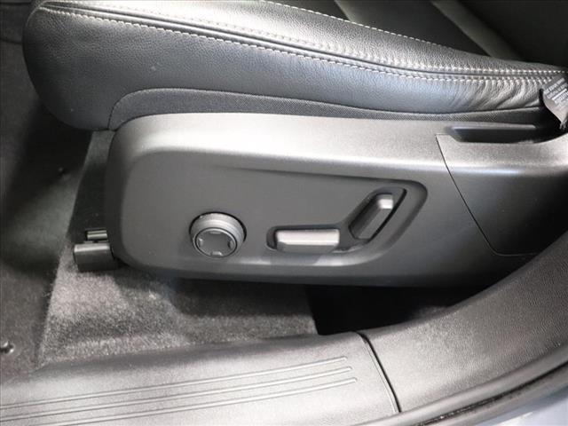 used 2021 Volvo XC40 car, priced at $23,150