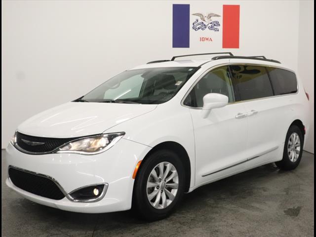 used 2017 Chrysler Pacifica car, priced at $12,858