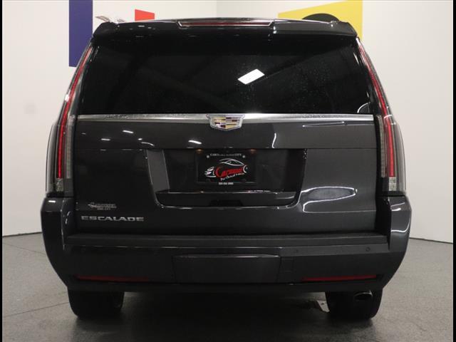 used 2018 Cadillac Escalade ESV car, priced at $35,616