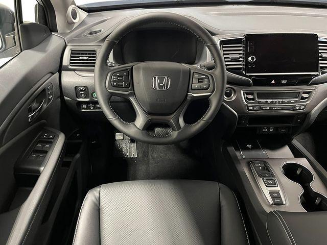 new 2025 Honda Ridgeline car, priced at $42,004