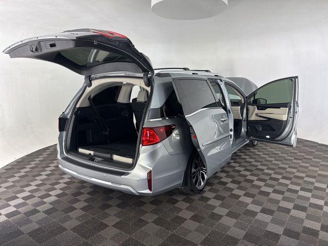 used 2025 Honda Odyssey car, priced at $45,700
