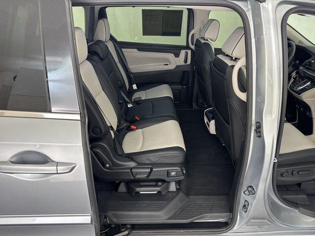 used 2025 Honda Odyssey car, priced at $45,700