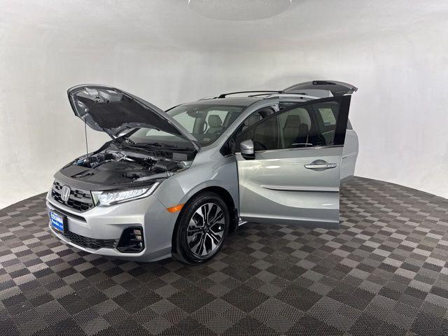 used 2025 Honda Odyssey car, priced at $45,700