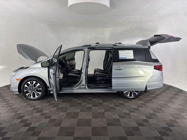 used 2025 Honda Odyssey car, priced at $45,700
