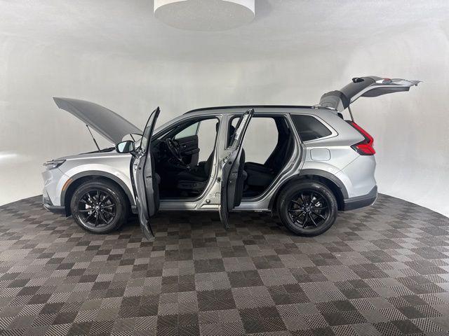 used 2023 Honda CR-V Hybrid car, priced at $32,000