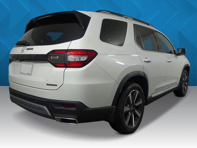 new 2025 Honda Pilot car, priced at $48,550