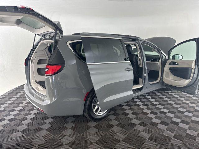 used 2022 Chrysler Pacifica car, priced at $23,800