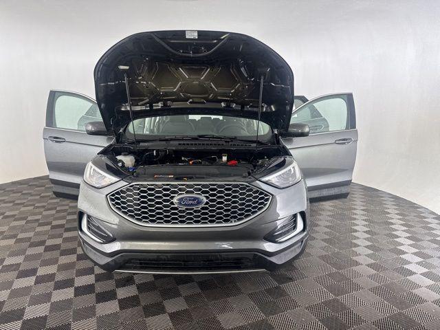 used 2024 Ford Edge car, priced at $25,500