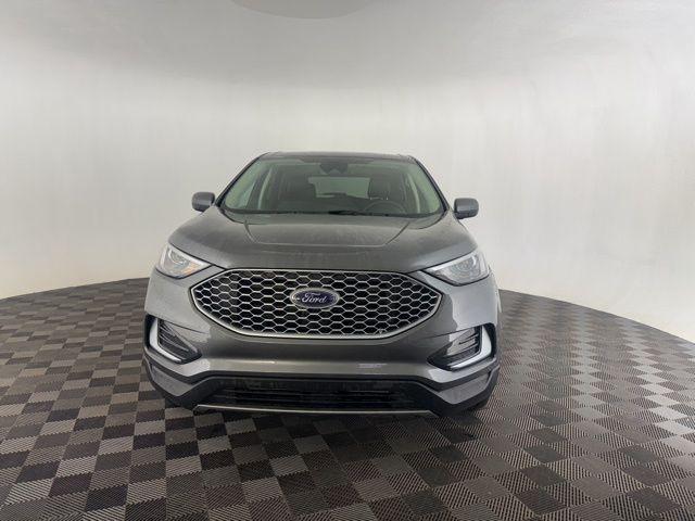 used 2024 Ford Edge car, priced at $25,500