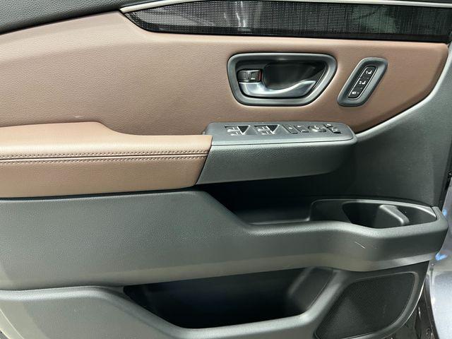 new 2025 Honda Pilot car, priced at $50,821