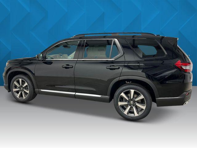 new 2025 Honda Pilot car, priced at $50,821