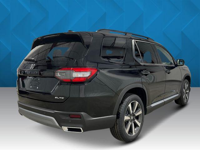 new 2025 Honda Pilot car, priced at $50,821