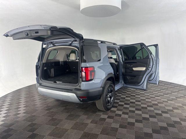 used 2026 Honda Passport car, priced at $39,900