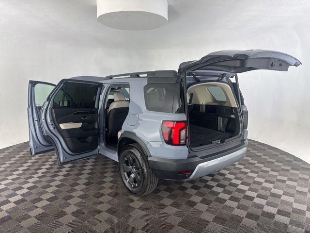 used 2026 Honda Passport car, priced at $39,900