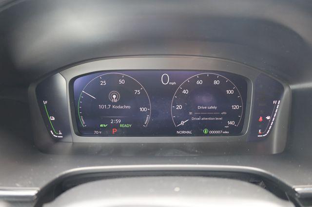 new 2026 Honda CR-V Hybrid car, priced at $40,195