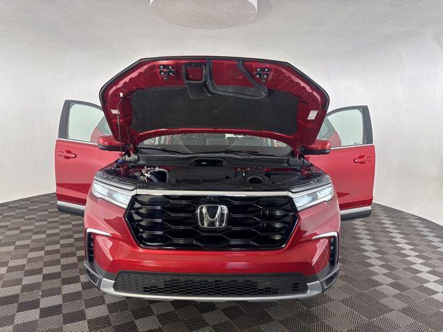 used 2023 Honda Pilot car, priced at $44,700