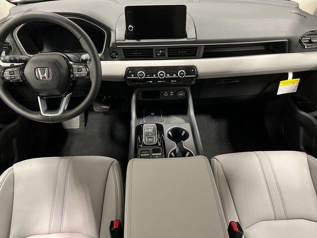 new 2025 Honda Pilot car, priced at $48,345