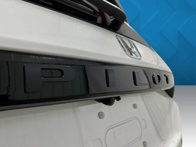 new 2025 Honda Pilot car, priced at $49,055