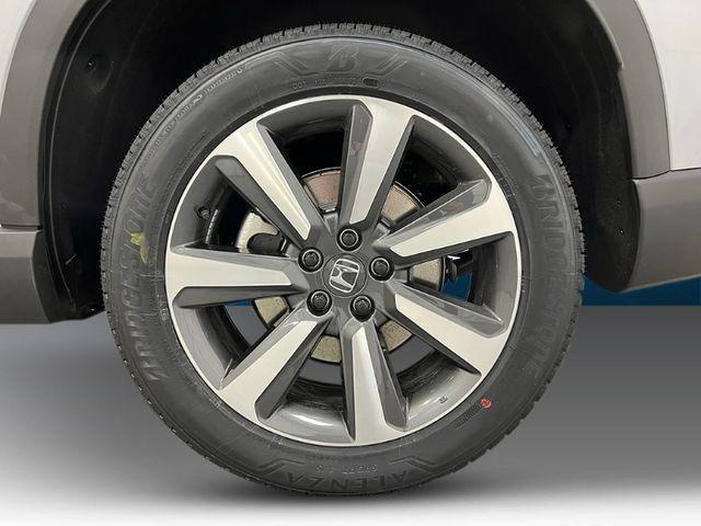 new 2025 Honda Pilot car, priced at $48,069