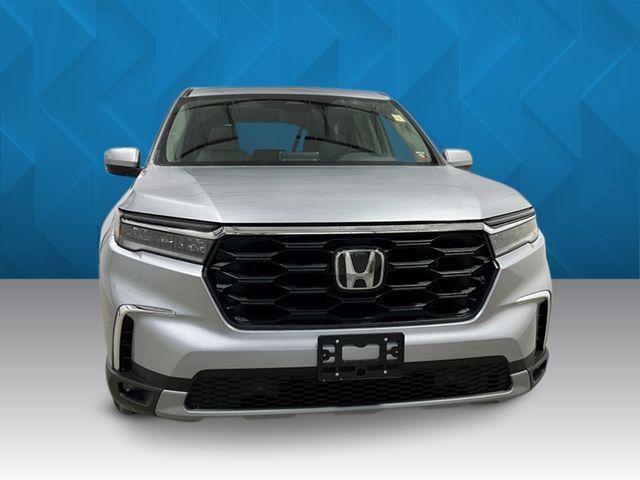 new 2025 Honda Pilot car, priced at $44,866