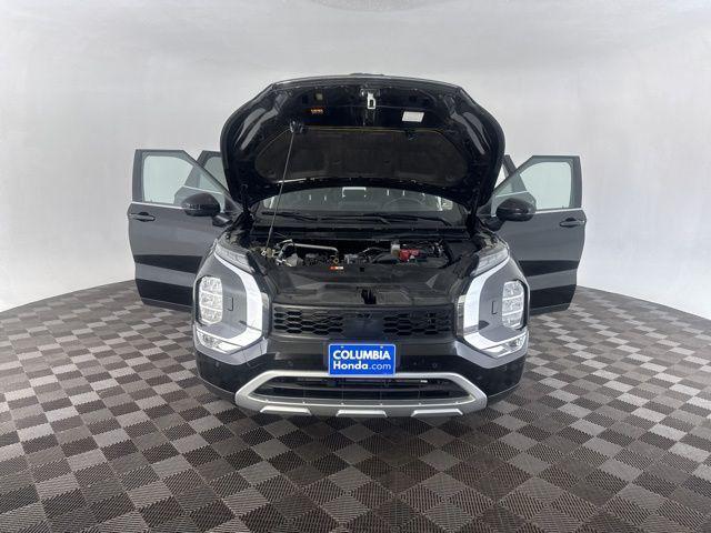 used 2024 Mitsubishi Outlander car, priced at $23,200