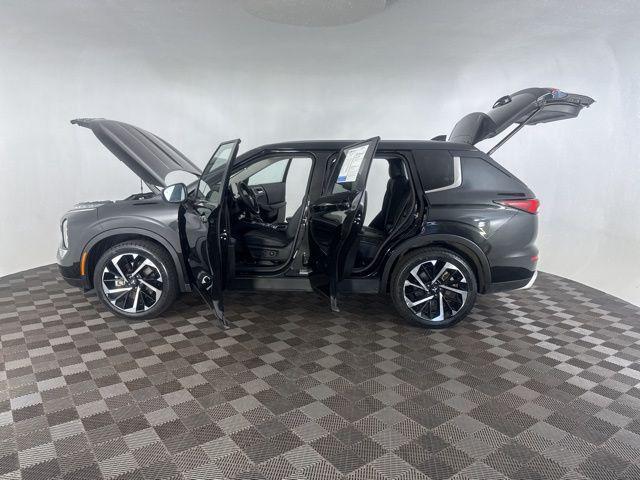 used 2024 Mitsubishi Outlander car, priced at $23,200