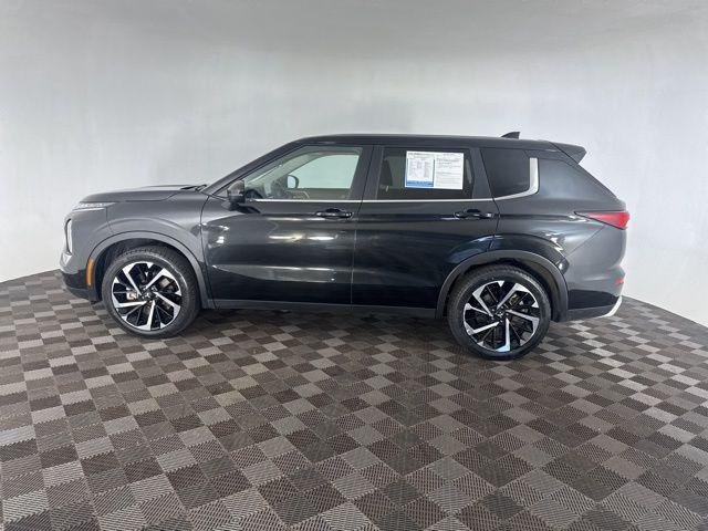 used 2024 Mitsubishi Outlander car, priced at $23,200