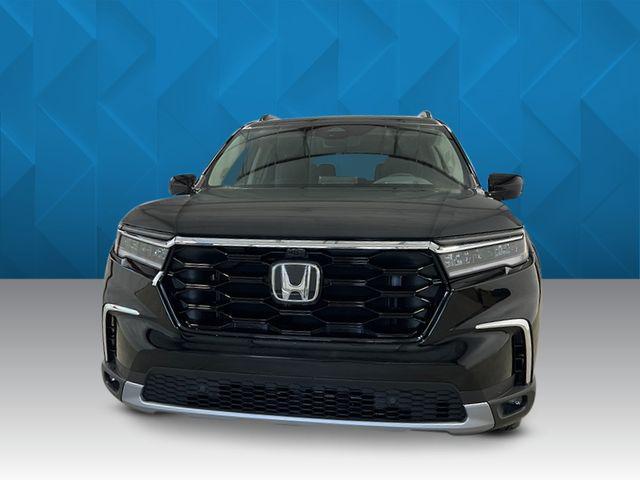 new 2025 Honda Pilot car, priced at $51,975