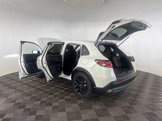 used 2025 Honda HR-V car, priced at $27,500