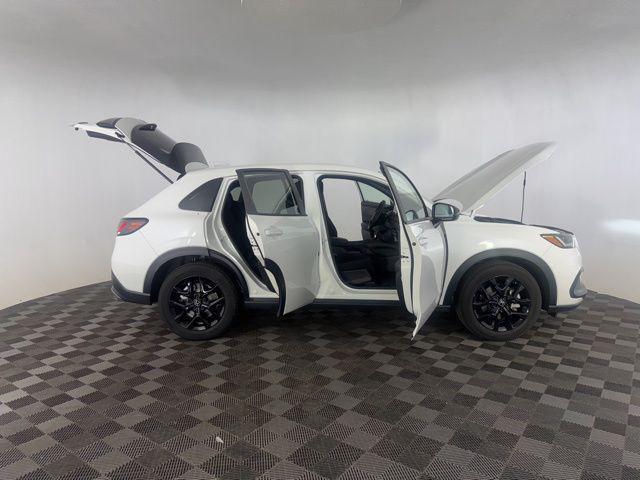 used 2025 Honda HR-V car, priced at $27,500