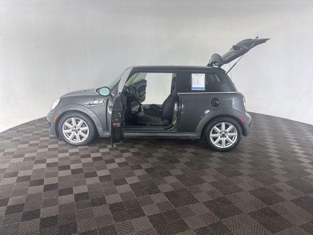 used 2013 MINI Hardtop car, priced at $8,000