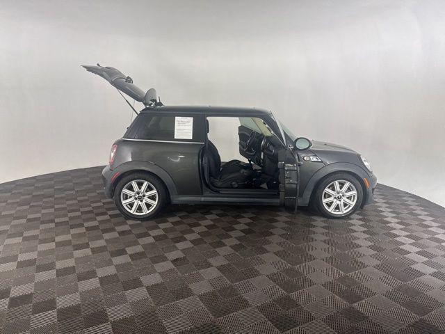 used 2013 MINI Hardtop car, priced at $8,000