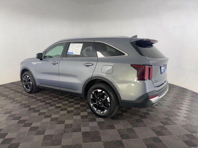 used 2024 Kia Sorento car, priced at $27,200