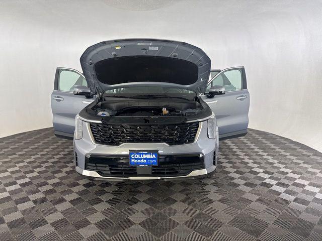 used 2024 Kia Sorento car, priced at $27,200