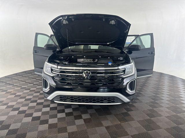 used 2024 Volkswagen Atlas car, priced at $39,000