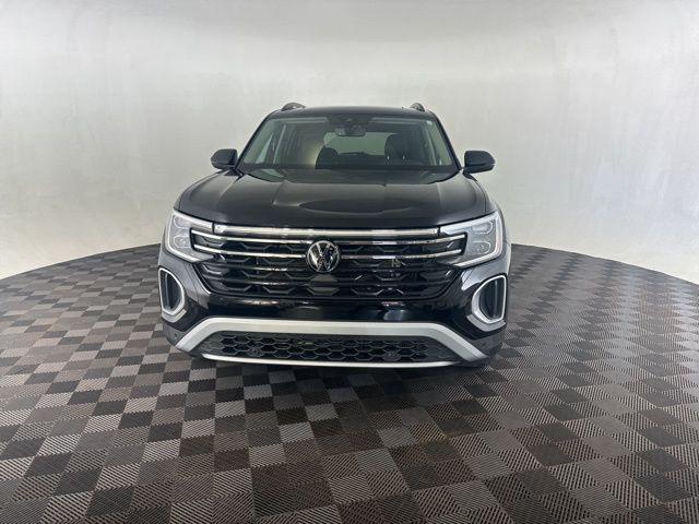 used 2024 Volkswagen Atlas car, priced at $39,000