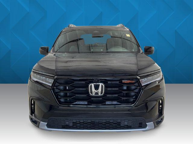 new 2025 Honda Pilot car, priced at $47,883