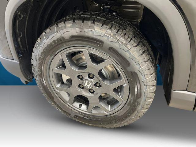 new 2025 Honda Pilot car, priced at $47,883