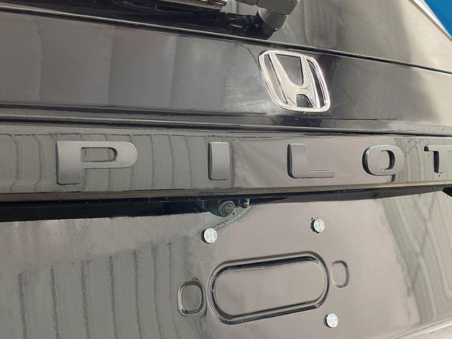new 2025 Honda Pilot car, priced at $47,883