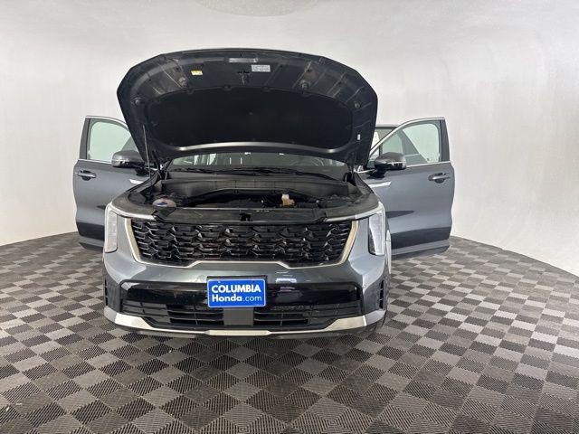 used 2024 Kia Sorento car, priced at $27,000