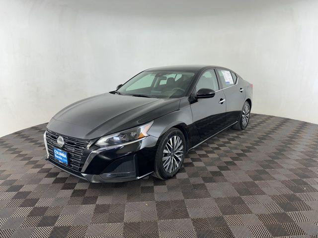 used 2023 Nissan Altima car, priced at $18,500