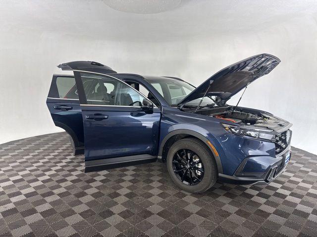 used 2025 Honda CR-V Hybrid car, priced at $38,000