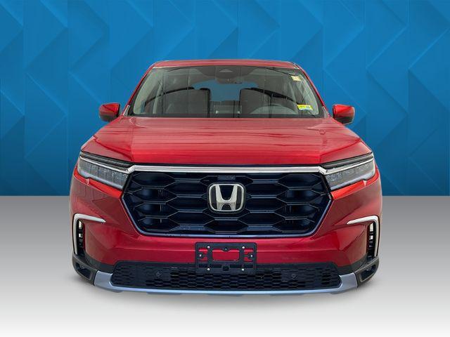 new 2025 Honda Pilot car, priced at $47,901