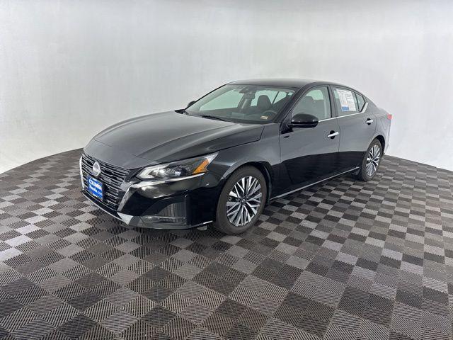 used 2023 Nissan Altima car, priced at $18,500