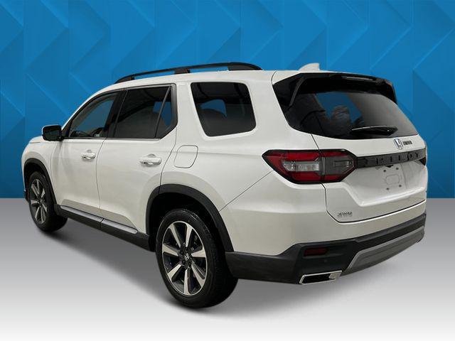 new 2025 Honda Pilot car, priced at $53,465