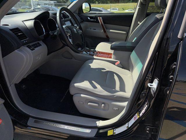 used 2012 Toyota Highlander Hybrid car, priced at $17,500