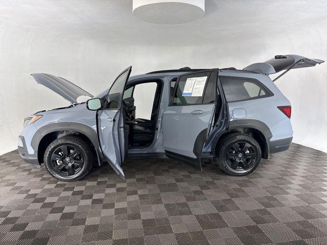 used 2022 Honda Pilot car, priced at $36,000